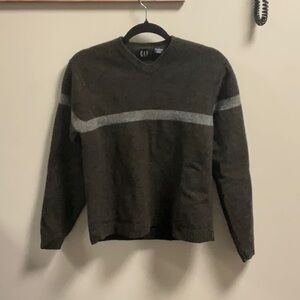 GAP Men's Brown Sweater with Gray Stripe